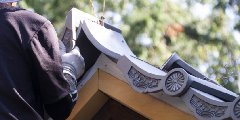 重たい瓦屋根が抱える問題点