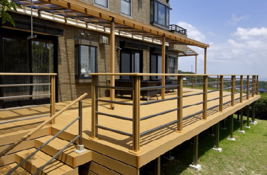 高床ウッドデッキ