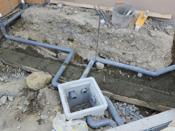 雨水桝の詰まり・破損・位置不良