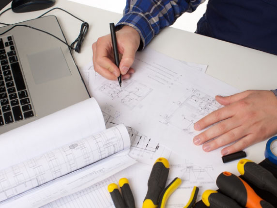 電気工事士と外構職人による一貫対応