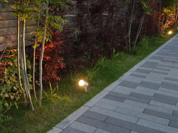 住宅まわりの緑地空間を整える工事