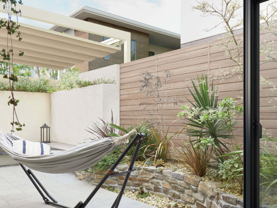 癒しや四季を感じられる庭空間の創出