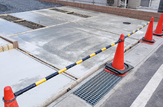 土間コンクリート駐車場 2台分