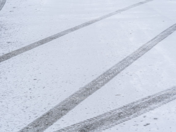 雨天時の滑りにくさと通行性の確保