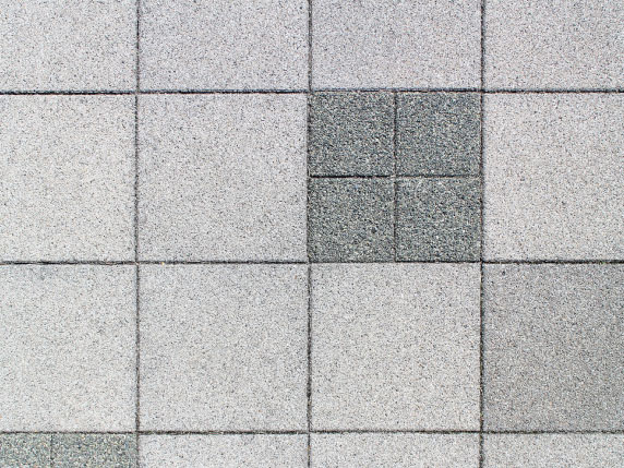 芝目地・緑化ブロックなど景観重視の仕上げ