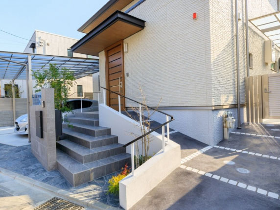 死角・隠れ場所を作らない構成