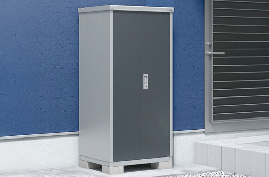 小型物置（タイヤ・工具用）