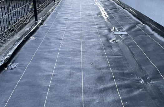 防草シート・砂利敷き（中規模）