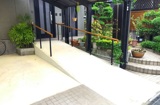 玄関スロープ設置