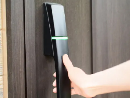 開け閉めのしやすさや操作性の確認