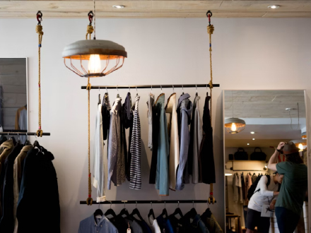 ユニバーサルデザイン対応（バリアフリー・多目的トイレなど）