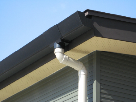 雨樋や破風板の補修・交換