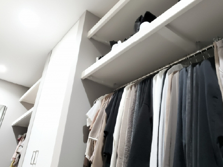 壁面一体型収納｜空間に馴染むスマートなデザイン