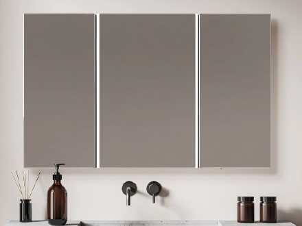 ミラーキャビネットで収納と見た目を両立